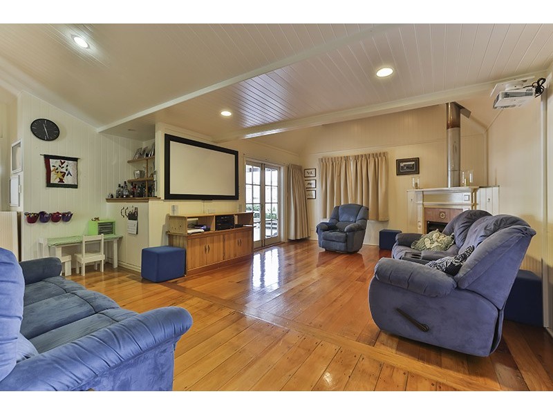 30 Rome Street, Newtown QLD 4350