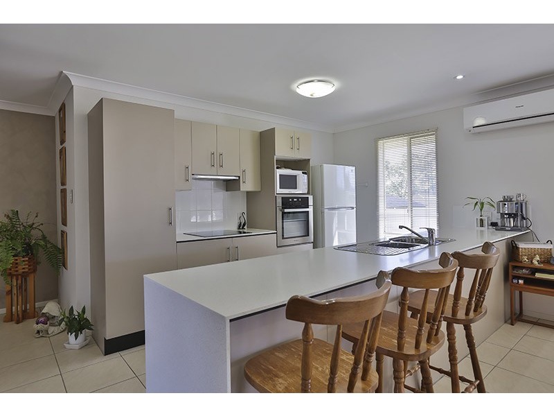 2 Kurrajong Court, Meringandan West QLD 4352