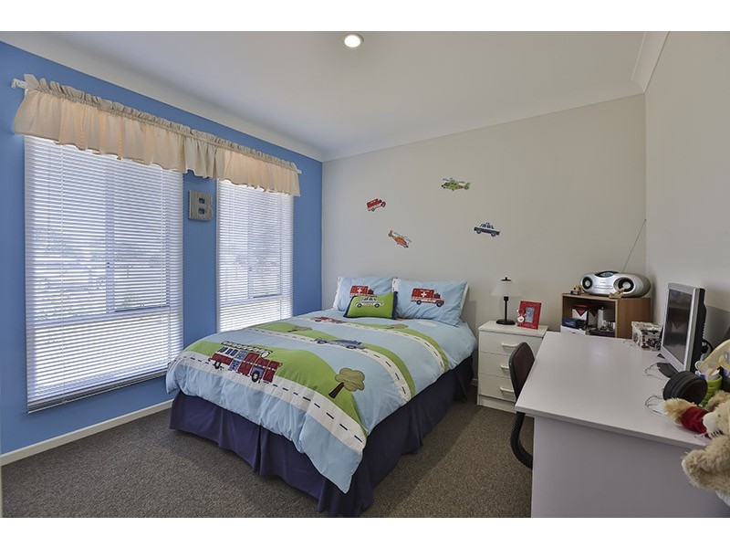 2 Kurrajong Court, Meringandan West QLD 4352