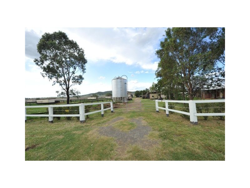 152 Macaulays Road, Westbrook QLD 4350