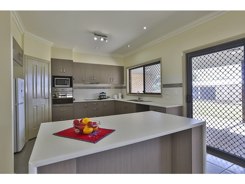 83 Highland Park Road, Meringandan West QLD 4352