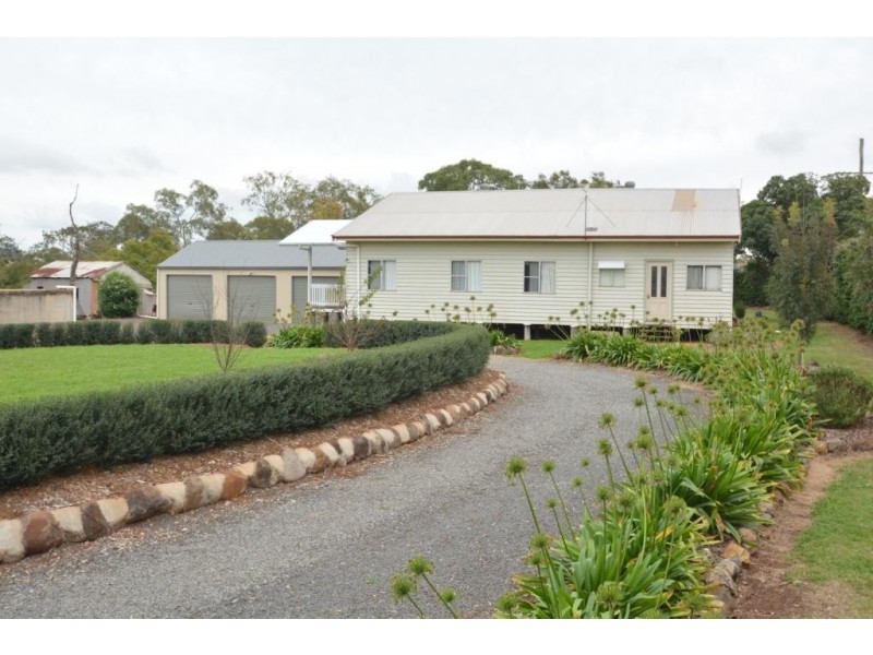 6 Rody Burke Road, Gowrie Junction QLD 4352