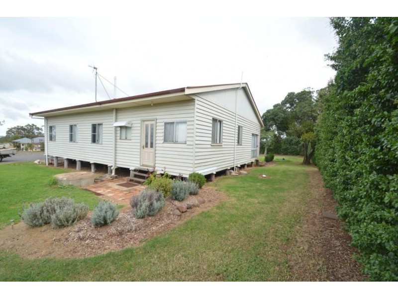 6 Rody Burke Road, Gowrie Junction QLD 4352