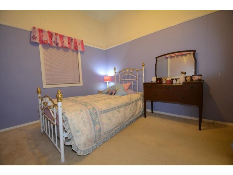 6 Rody Burke Road, Gowrie Junction QLD 4352