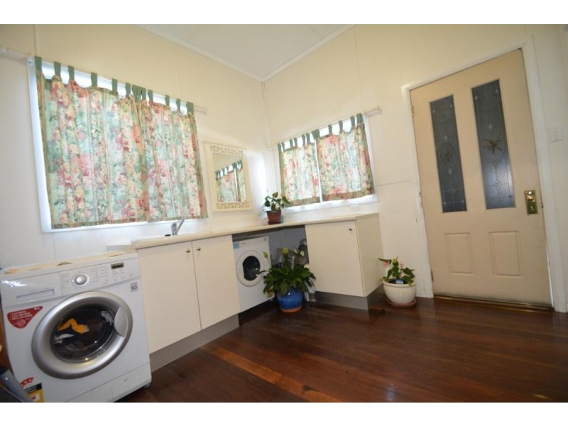 6 Rody Burke Road, Gowrie Junction QLD 4352