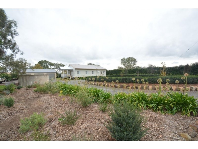 6 Rody Burke Road, Gowrie Junction QLD 4352