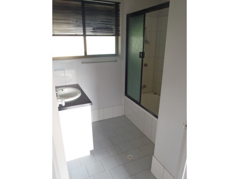 2 Railway Street, Cambooya QLD 4358