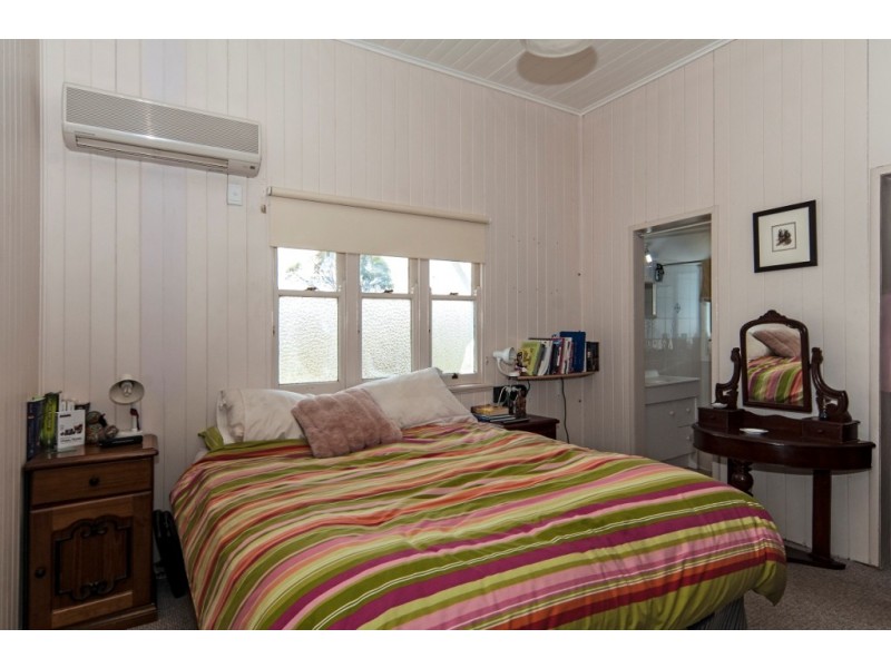 109 Bunkers Hill School Road, Westbrook QLD 4350