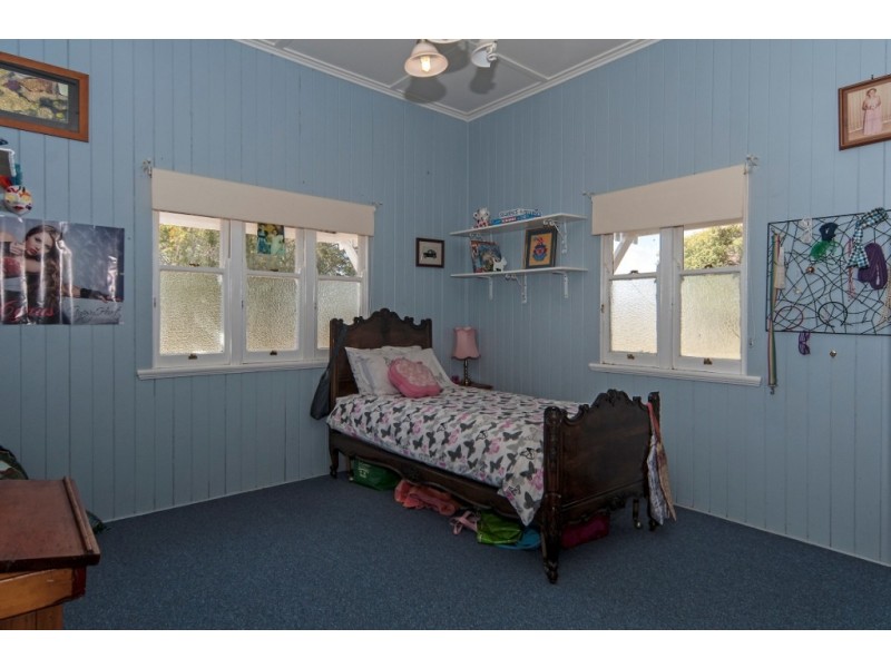 109 Bunkers Hill School Road, Westbrook QLD 4350