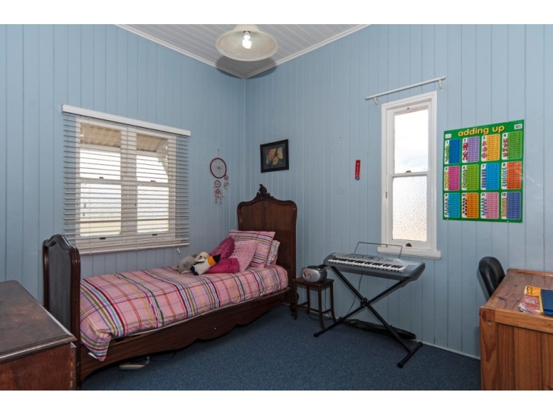 109 Bunkers Hill School Road, Westbrook QLD 4350