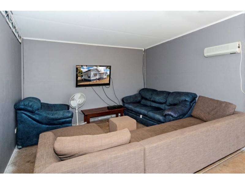 109 Bunkers Hill School Road, Westbrook QLD 4350