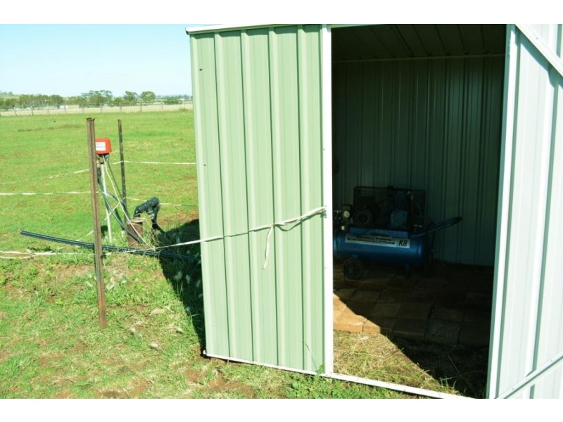 109 Bunkers Hill School Road, Westbrook QLD 4350