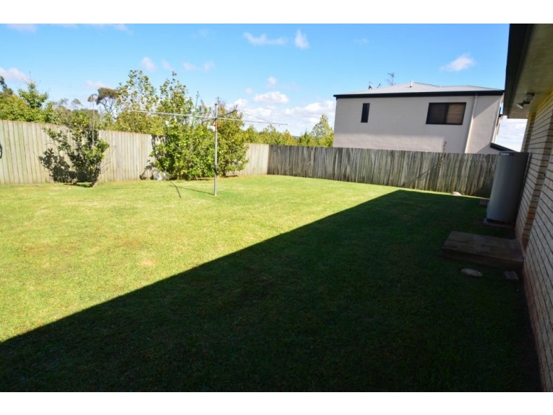 14 Pascoe Lane, Mount Lofty QLD 4350