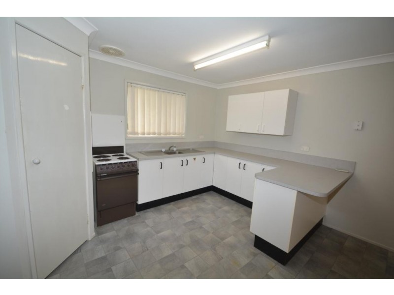14 Pascoe Lane, Mount Lofty QLD 4350