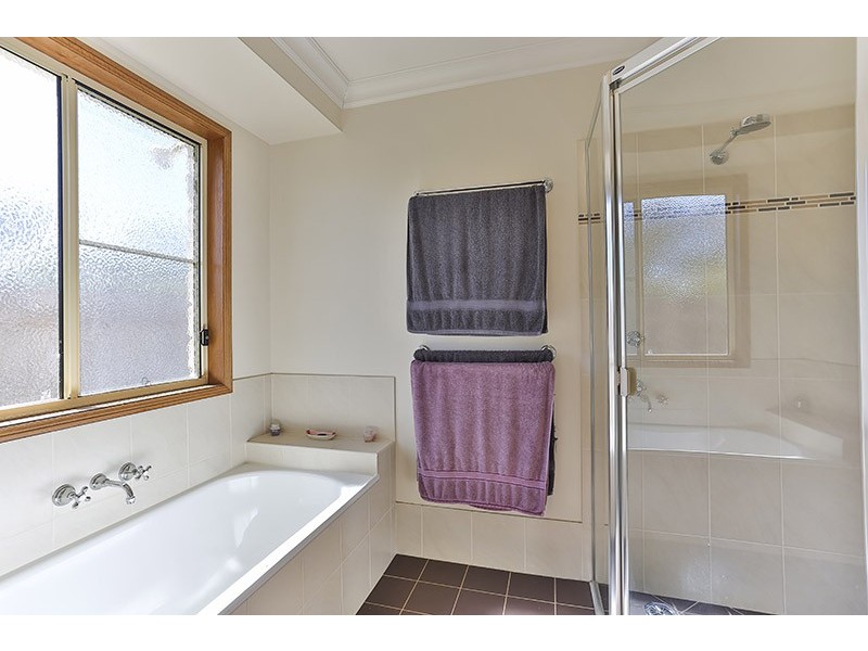 14 Trevean Drive, Kleinton QLD 4352