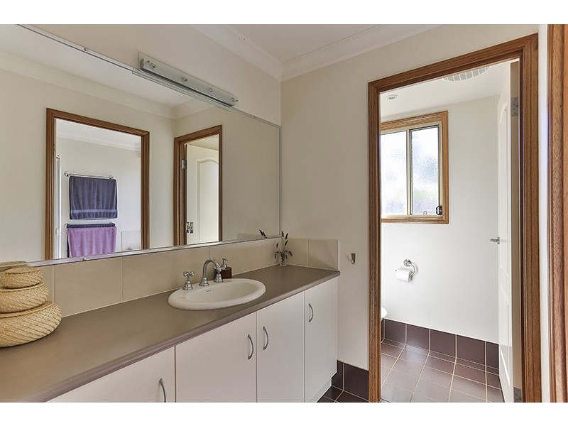 14 Trevean Drive, Kleinton QLD 4352