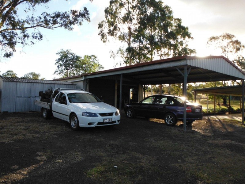 7 Peters Road, Meringandan West QLD 4352