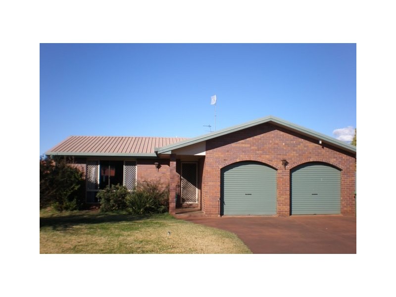 40 Ballin Drive, Centenary Heights QLD 4350