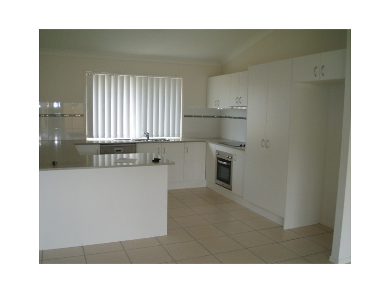 14 Moorina Drive, Glenvale QLD 4350