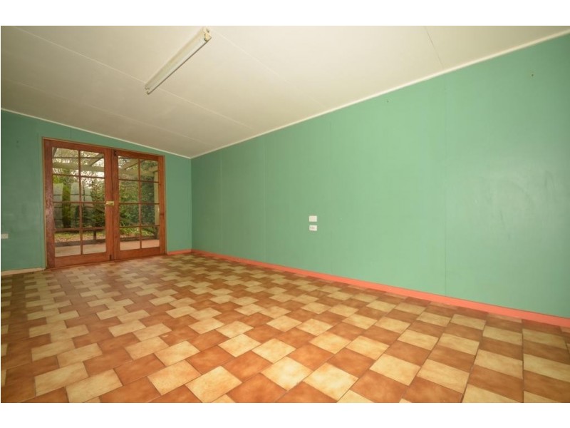 120 Spring Street, Middle Ridge QLD 4350