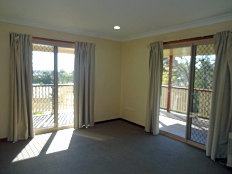 2 Brock Court, Darling Heights QLD 4350