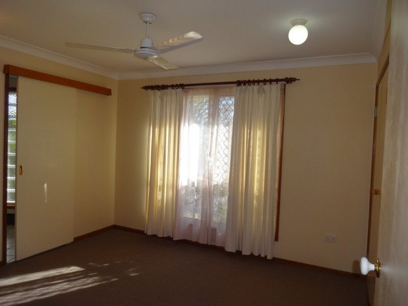 2 Brock Court, Darling Heights QLD 4350