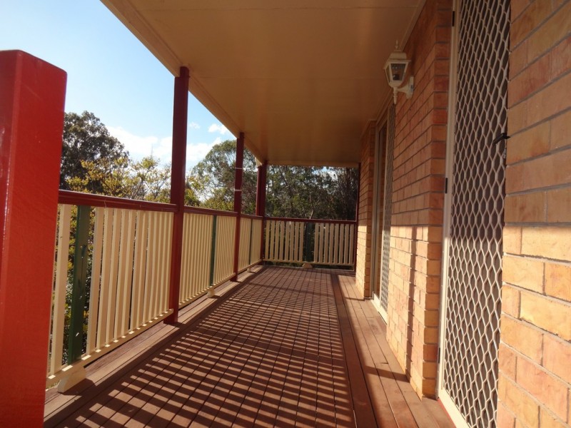 2 Brock Court, Darling Heights QLD 4350