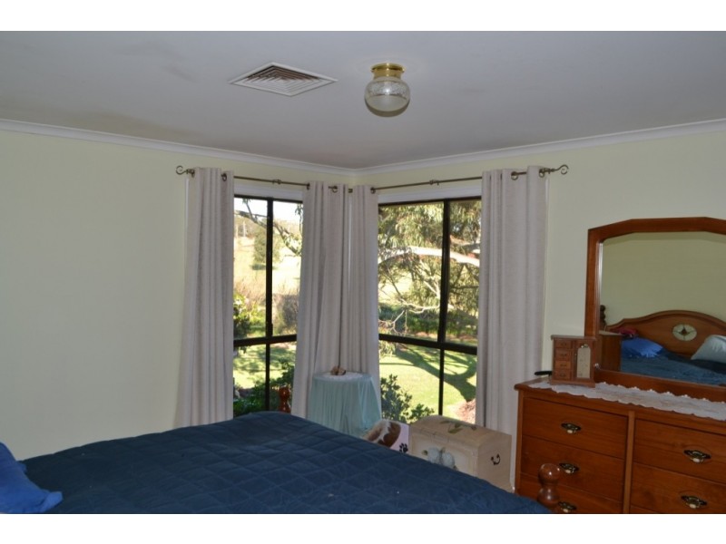 252 Meringandan Road, Kleinton QLD 4352