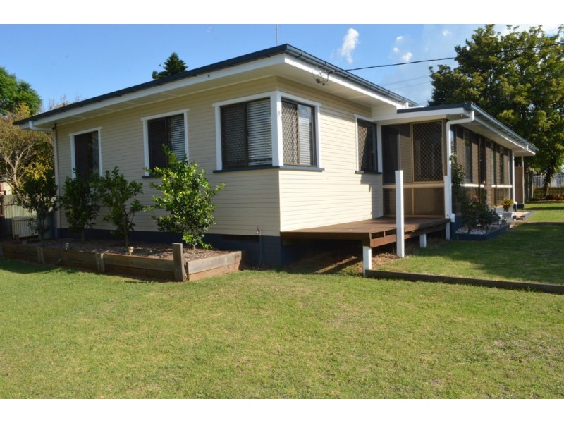 14 Miller Street, Harristown QLD 4350