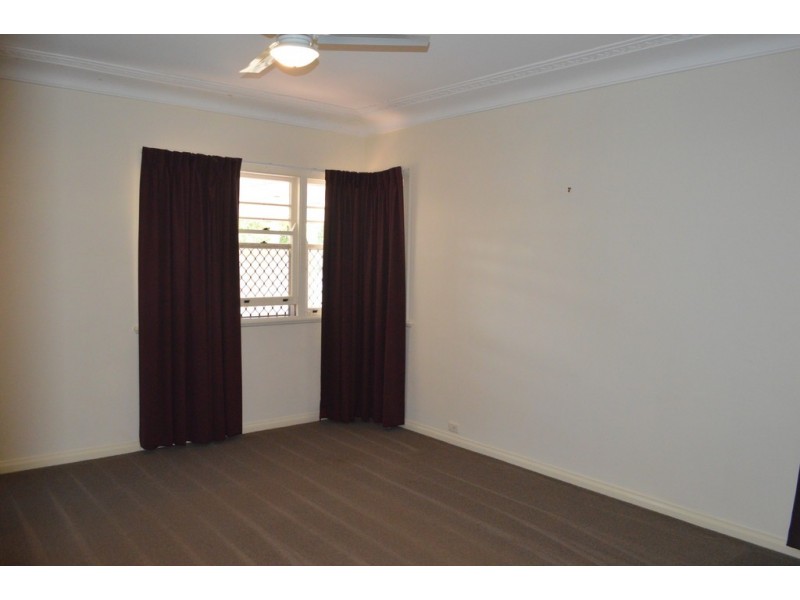 14 Miller Street, Harristown QLD 4350