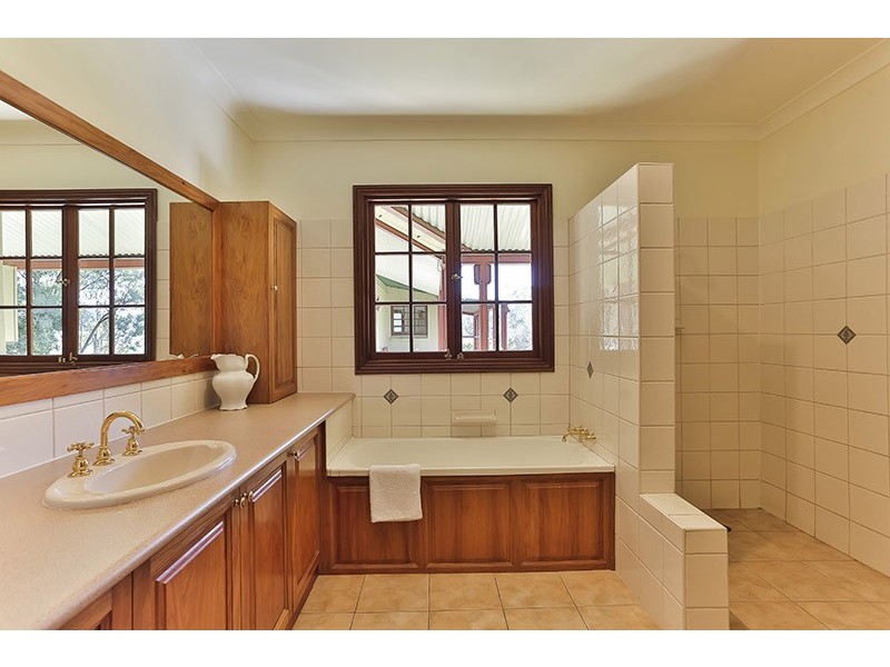 874 Blanchview Road, Silver Ridge QLD 4352