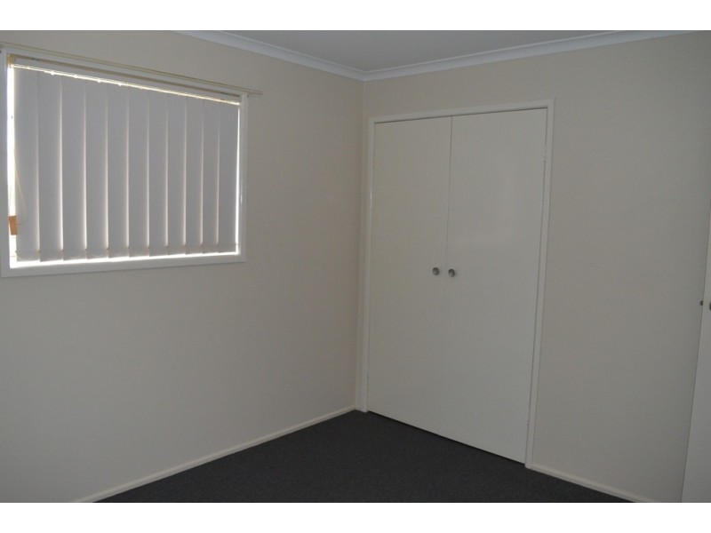 2/17 Schultz Street, Kearneys Spring QLD 4350