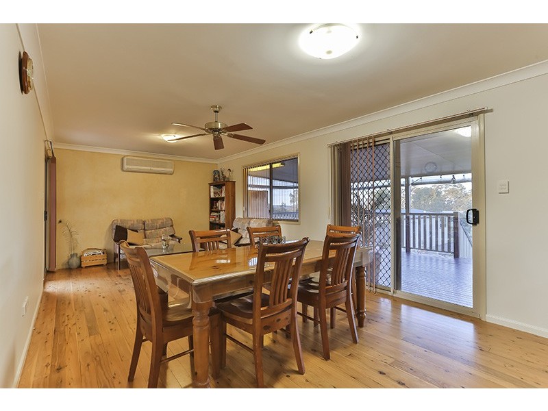 14 Highview Street, Meringandan West QLD 4352