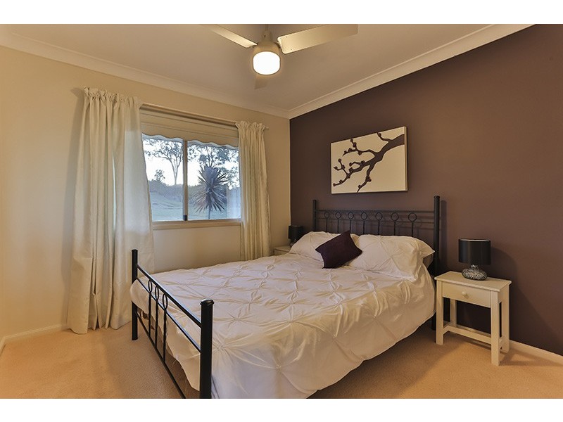 14 Highview Street, Meringandan West QLD 4352