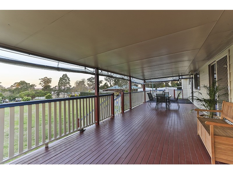 14 Highview Street, Meringandan West QLD 4352