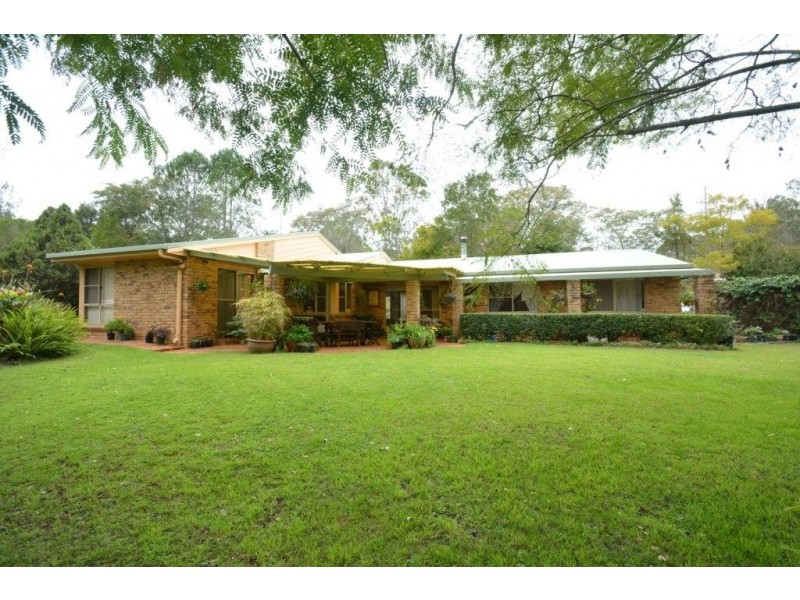 1127 Ruthven Street, Kearneys Spring QLD 4350