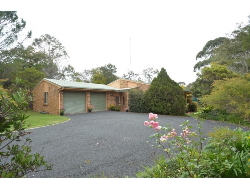 1127 Ruthven Street, Kearneys Spring QLD 4350