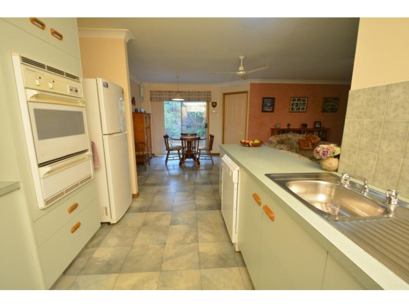 1127 Ruthven Street, Kearneys Spring QLD 4350