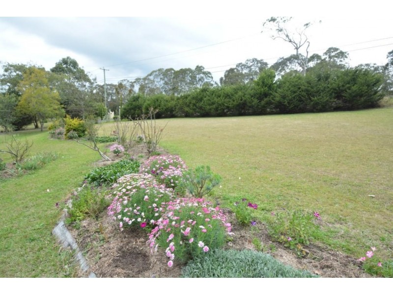 1127 Ruthven Street, Kearneys Spring QLD 4350