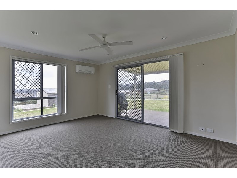 4 Kingfisher Court, Meringandan West QLD 4352