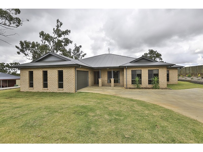 83 Highland Park Road, Meringandan West QLD 4352