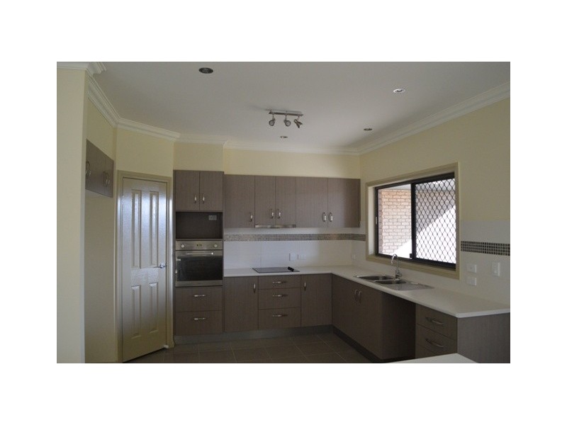 83 Highland Park Road, Meringandan West QLD 4352