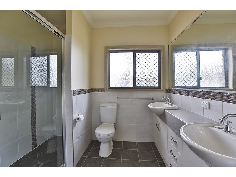 83 Highland Park Road, Meringandan West QLD 4352