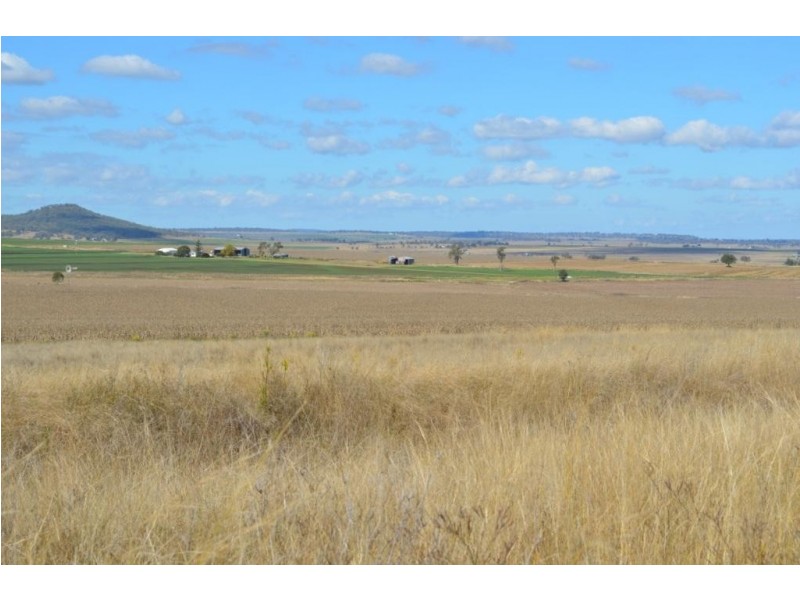 174 Carey Road, Clifton QLD 4361