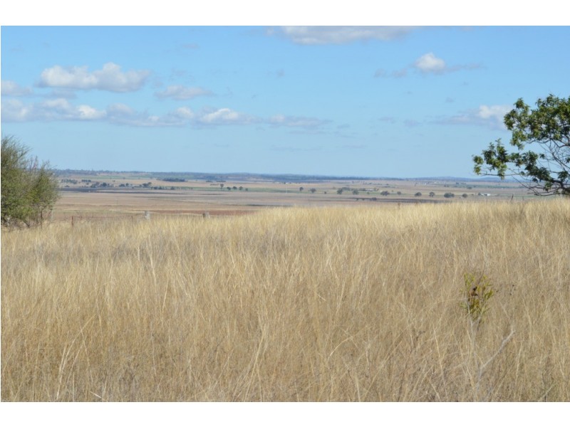 174 Carey Road, Clifton QLD 4361