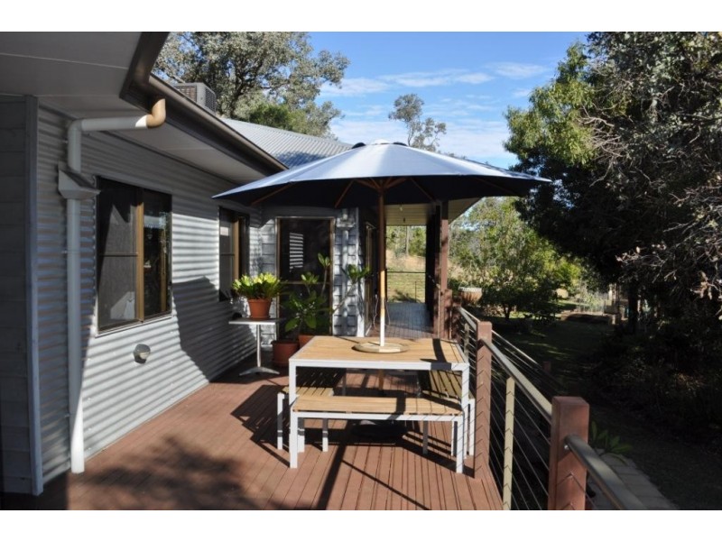 317 Beauaraba Road, Biddeston QLD 4401