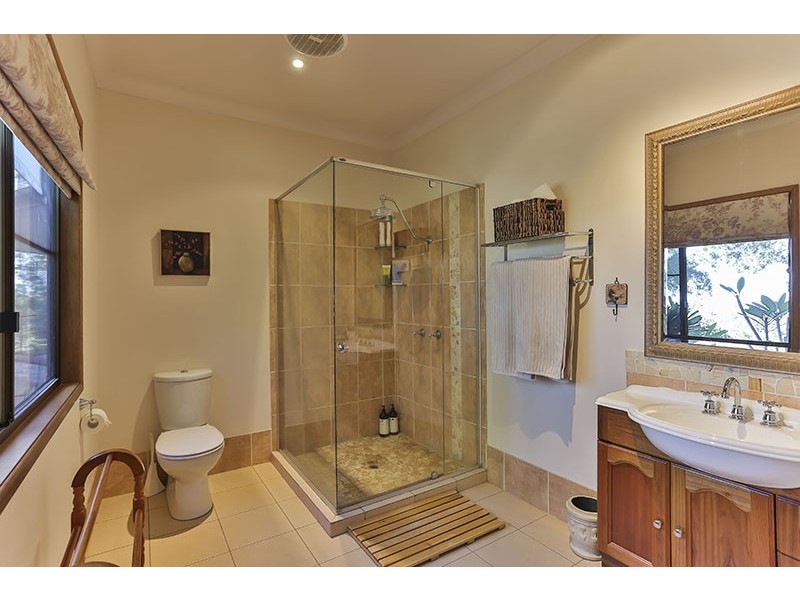 317 Beauaraba Road, Biddeston QLD 4401