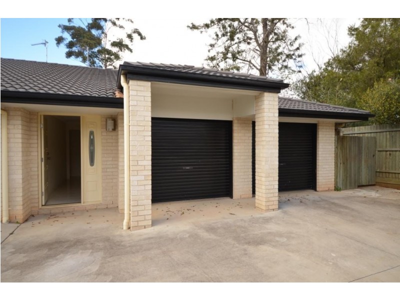 2/36A Dunne Street, Harristown QLD 4350