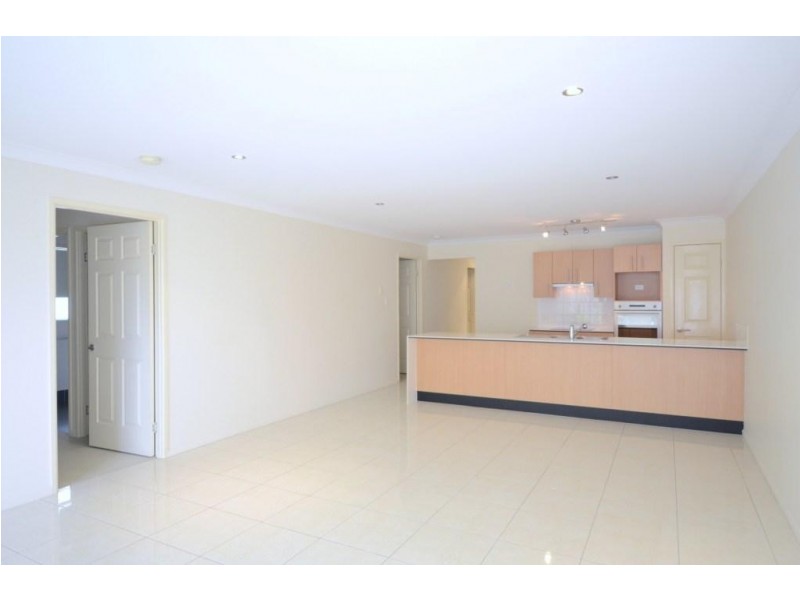 2/36A Dunne Street, Harristown QLD 4350