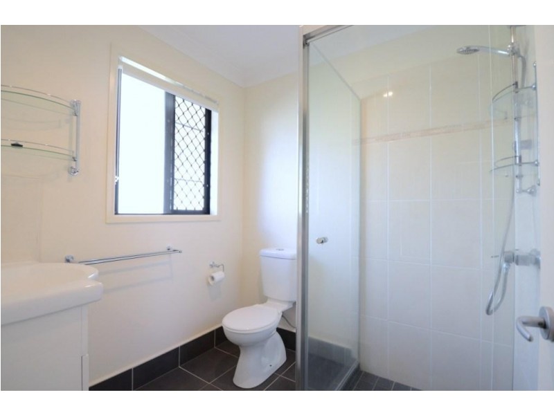 2/36A Dunne Street, Harristown QLD 4350